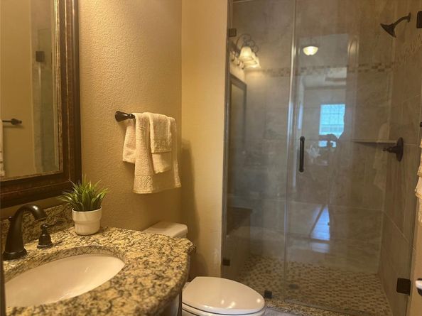 2813  Regents Park Lane , Garland Texas 75043