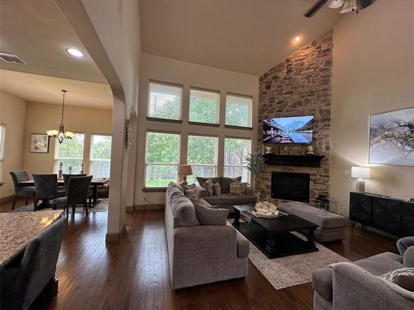 2813  Regents Park Lane , Garland Texas 75043