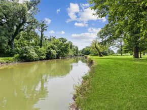 10834  Wyatt Street , Dallas Texas 75218