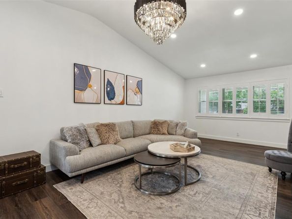 10834  Wyatt Street , Dallas Texas 75218