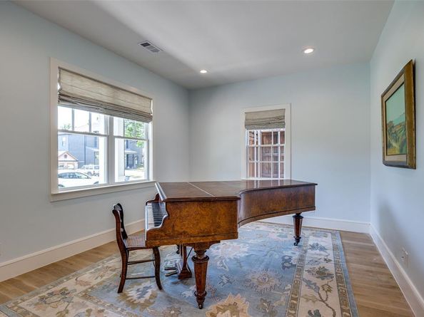 6047  Goodwin Avenue , Dallas Texas 75206