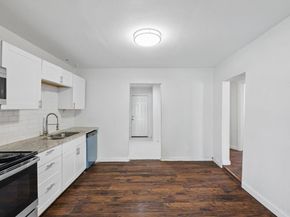 1805  Daniel Street , Fort Worth Texas 76104
