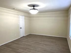 817  Lark Drive , Aubrey Texas 76227
