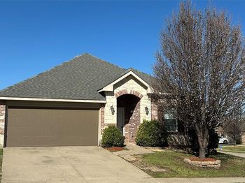 817  Lark Drive 