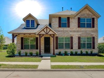 8009  Chickasaw Trail 