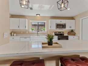 206 E Schreiber Street , Garland Texas 75040