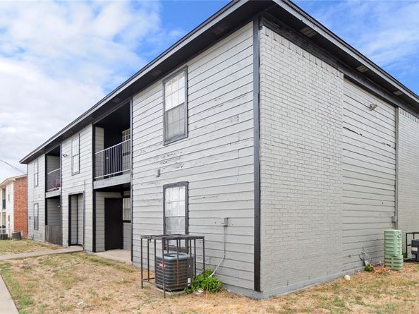 1601  Mary K Lane , White Settlement Texas 76108