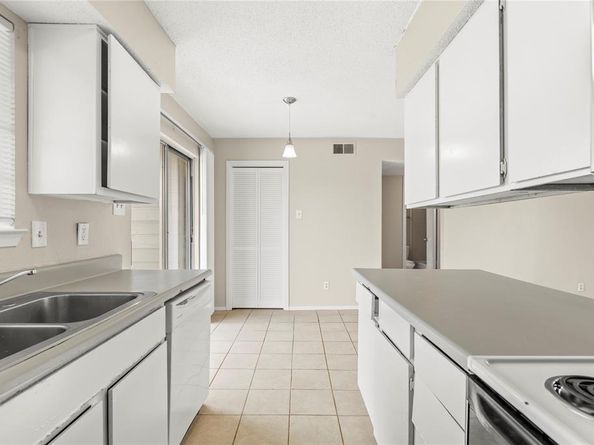 1601  Mary K Lane , White Settlement Texas 76108