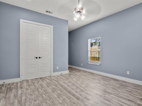 3615  Atlanta Street , Dallas Texas 75215