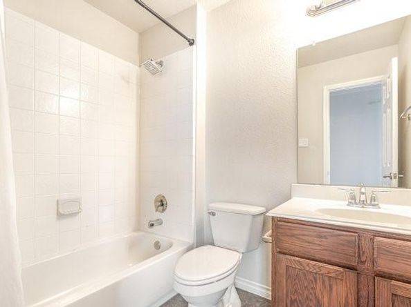 1104  King George Lane , Savannah Texas 76227