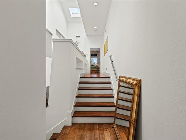 3707  Commerce Street , Dallas Texas 75226