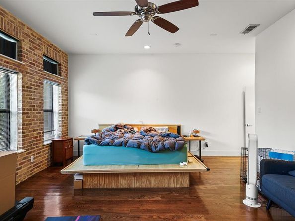 3707  Commerce Street , Dallas Texas 75226