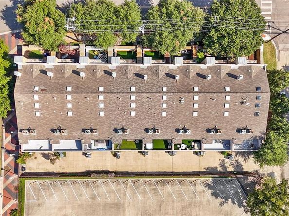 3707  Commerce Street , Dallas Texas 75226
