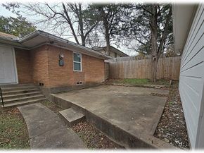 5447  Singing Hills Drive , Dallas Texas 75241