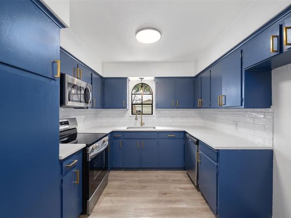 3215  Glenmont Drive , Fort Worth Texas 76133