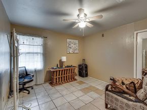206  Pine Street , Arlington Texas 76011