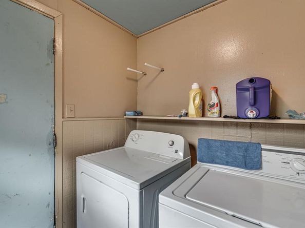 206  Pine Street , Arlington Texas 76011