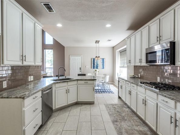 2801  Flamingo Lane , Plano Texas 75074