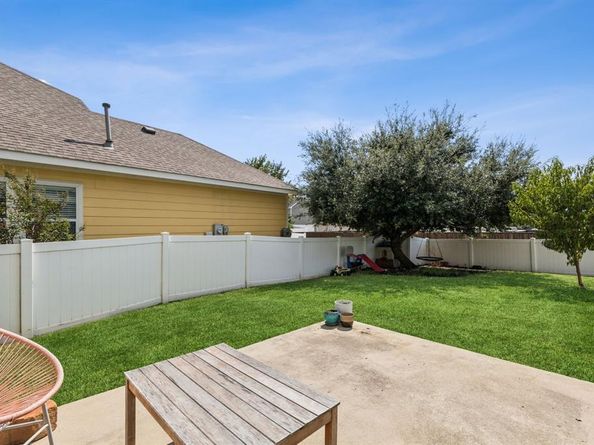 1509  Cherokee Rose Trail , Savannah Texas 76227