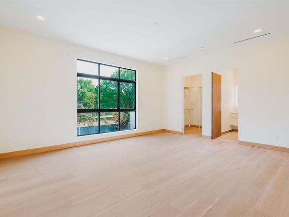 6218  Walnut Hill Lane , Dallas Texas 75230