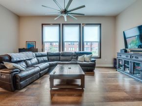 2502  Live Oak Street  235, Dallas Texas 75204