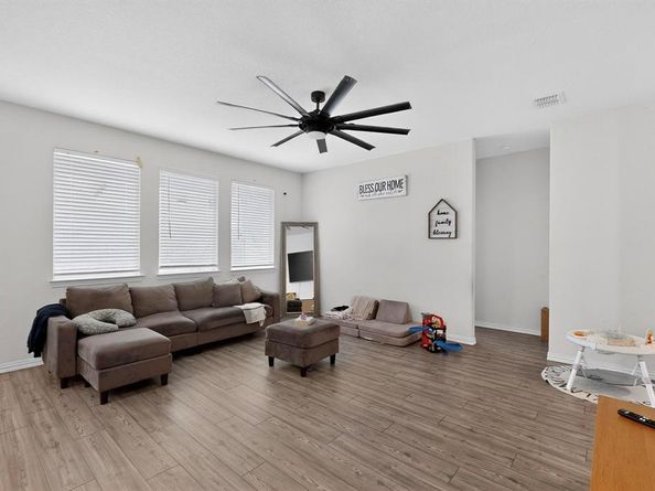 423  Pepperbark Avenue , Princeton Texas 75407