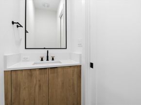 628  Wayne Street , Dallas Texas 75223