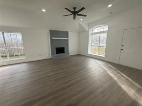 6005  Meadowdale Road , Arlington Texas 76017