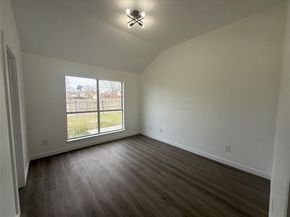 6005  Meadowdale Road , Arlington Texas 76017