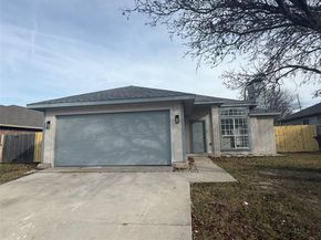 6005  Meadowdale Road , Arlington Texas 76017