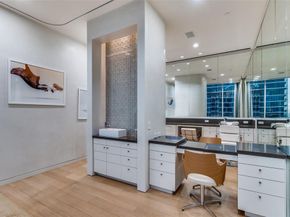 2430  Victory Park Lane  3001, Dallas Texas 75219