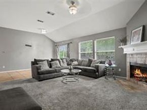 412 N Waterford Oaks Drive , Cedar Hill Texas 75104
