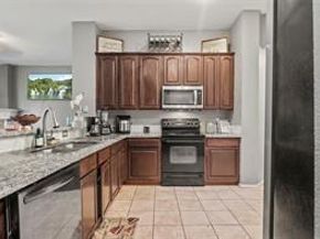 412 N Waterford Oaks Drive , Cedar Hill Texas 75104