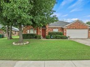 412 N Waterford Oaks Drive , Cedar Hill Texas 75104