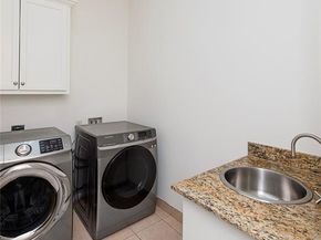 3606 S Versailles Avenue , Dallas Texas 75209