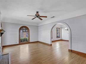 2563 S University Drive , Fort Worth Texas 76109