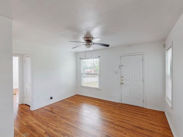 4305  Frazier Avenue , Fort Worth Texas 76115