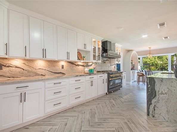 3707  Alta Vista Lane , Dallas Texas 75229