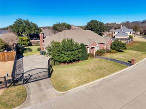 6600  Meadows West Drive S, Fort Worth Texas 76132