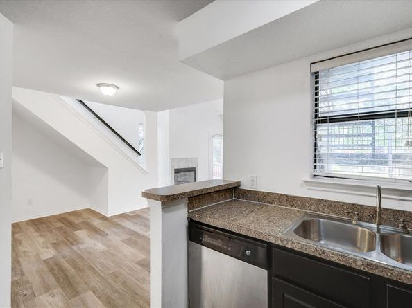 9831  Walnut Street  212, Dallas Texas 75243