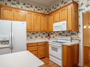 316  Coach House Circle , Fort Worth Texas 76108