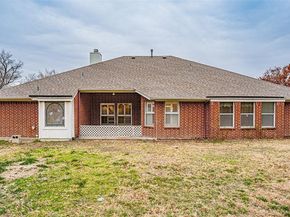 316  Coach House Circle , Fort Worth Texas 76108