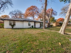 1241  Springbrook Drive , DeSoto Texas 75115