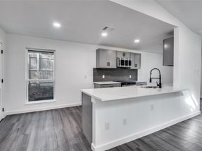 1241  Springbrook Drive , DeSoto Texas 75115