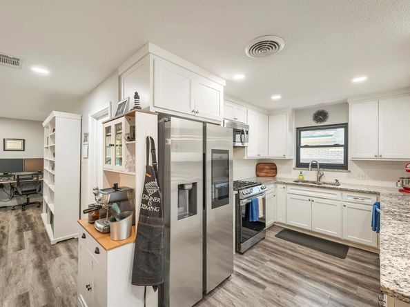 10129  Lingo Lane , Dallas Texas 75228