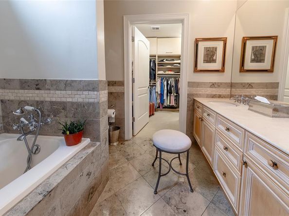 2828  Hood Street  707, Dallas Texas 75219