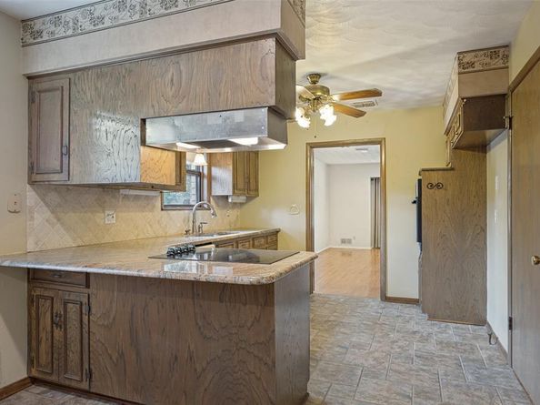 813  Brookhurst Drive , Richardson Texas 75080