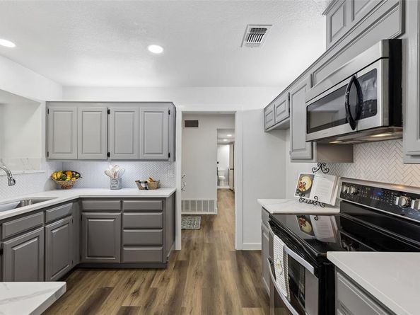7504  Canyon Crest Court , Fort Worth Texas 76179