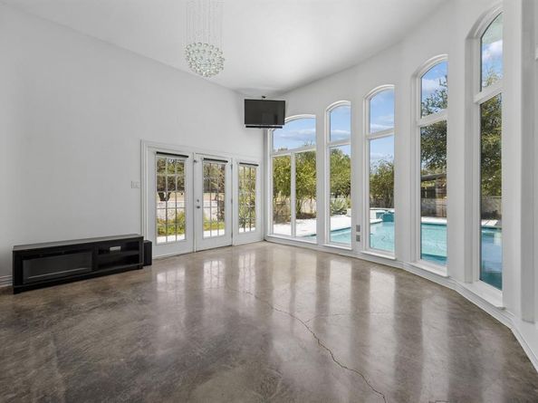 4024  Silver Creek Road , Fort Worth Texas 76108