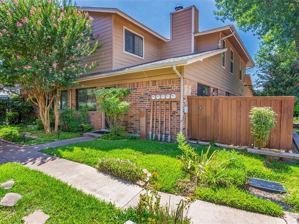 5765  Cedar Creek Drive , Benbrook Texas 76109